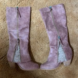 Not rated lace insert boots in size 7.